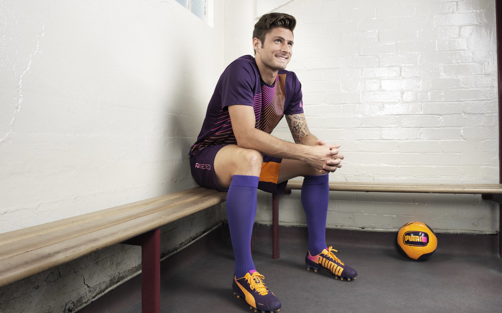 国足连胜，成功夺得国际比赛冠军，国足晋级世界